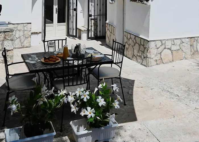 Trulli Del Sole * Alberobello